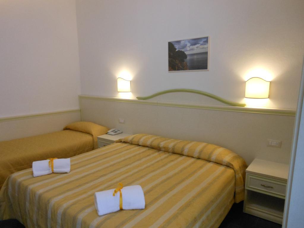 Hotel Due Torri Porto Azzurro Extérieur photo