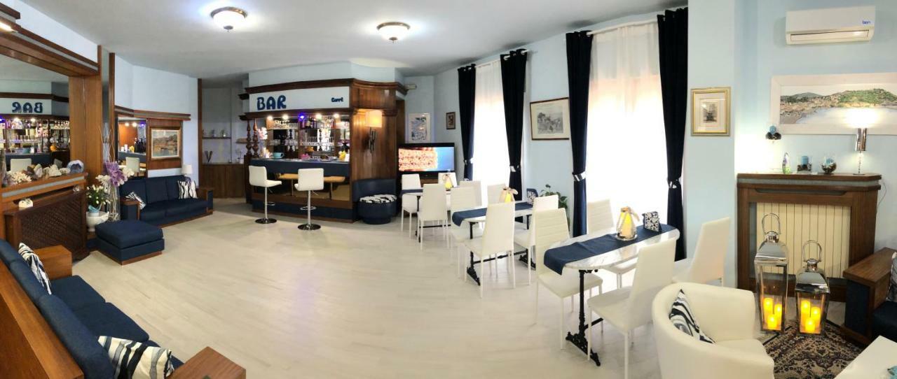 Hotel Due Torri Porto Azzurro Extérieur photo